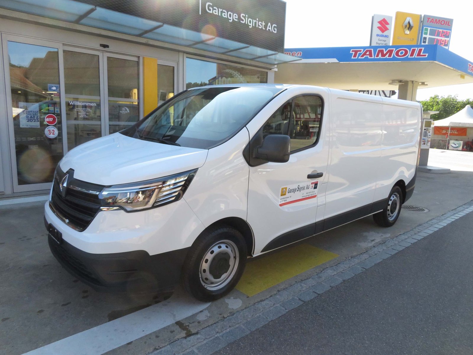 RENAULT Trafic Kaw. 3.0 t L2 H1 2.0 dCi Blue 130 Advance, Diesel, Second hand / Used, Manual - 2
