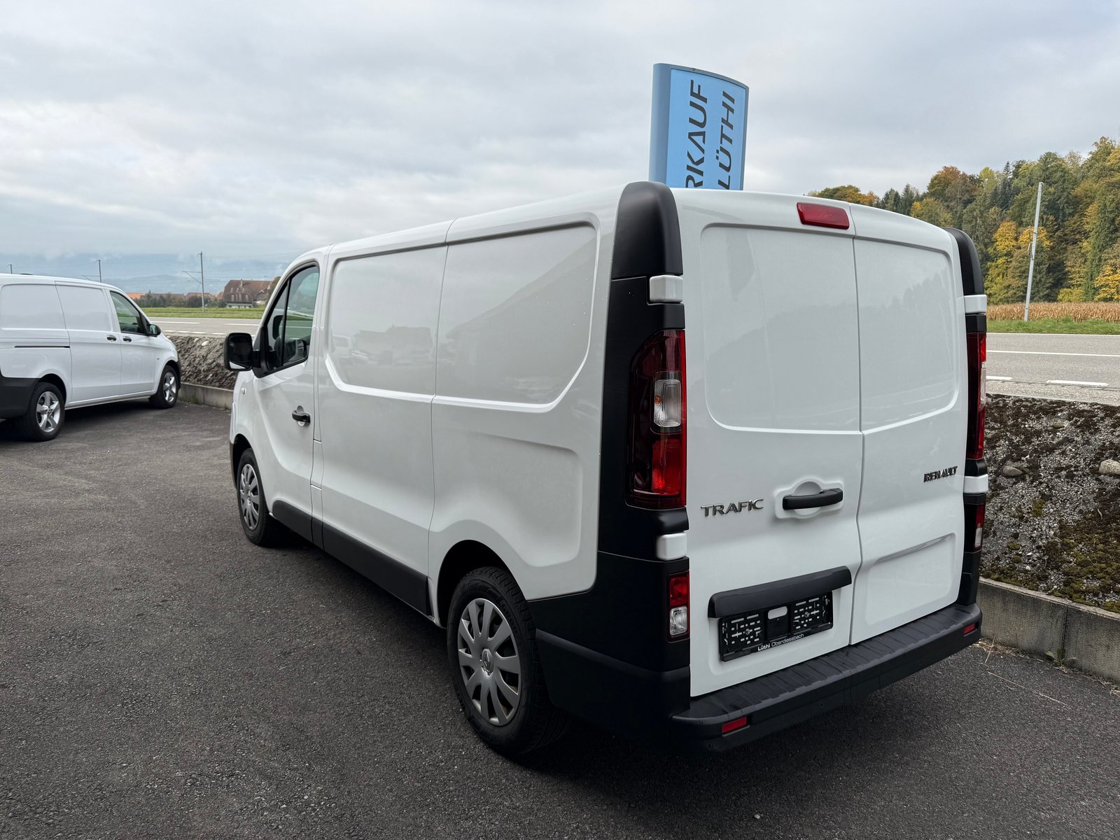 RENAULT Trafic 2.0 dCi 120 3.0t L1H1, Diesel, Second hand / Used, Manual - 2