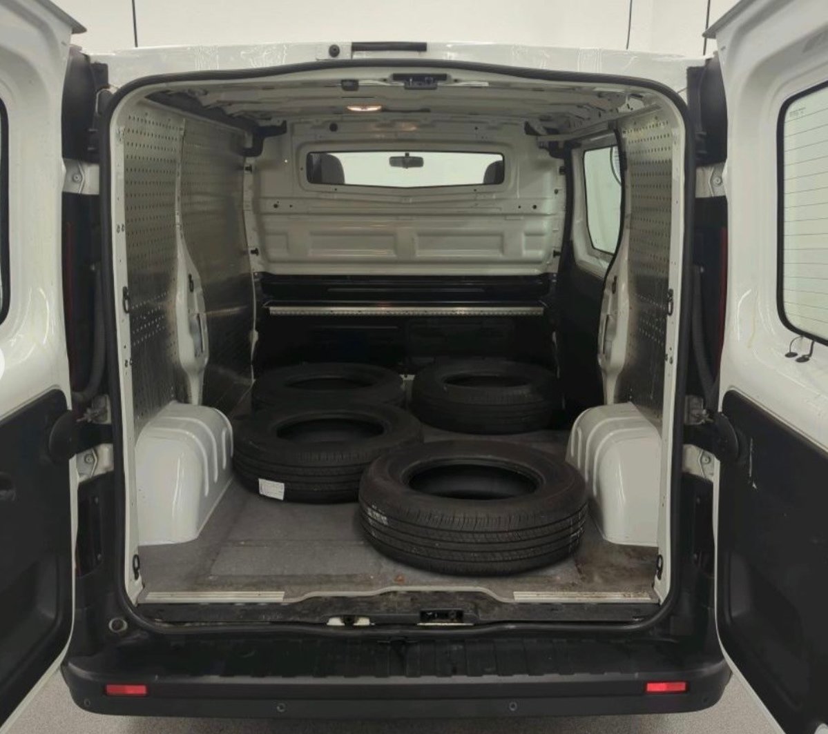 RENAULT Trafic 1.6 ENERGY TwinT. dCi125 2.9t Busin. L1H1, Diesel, Second hand / Used, Manual - 5