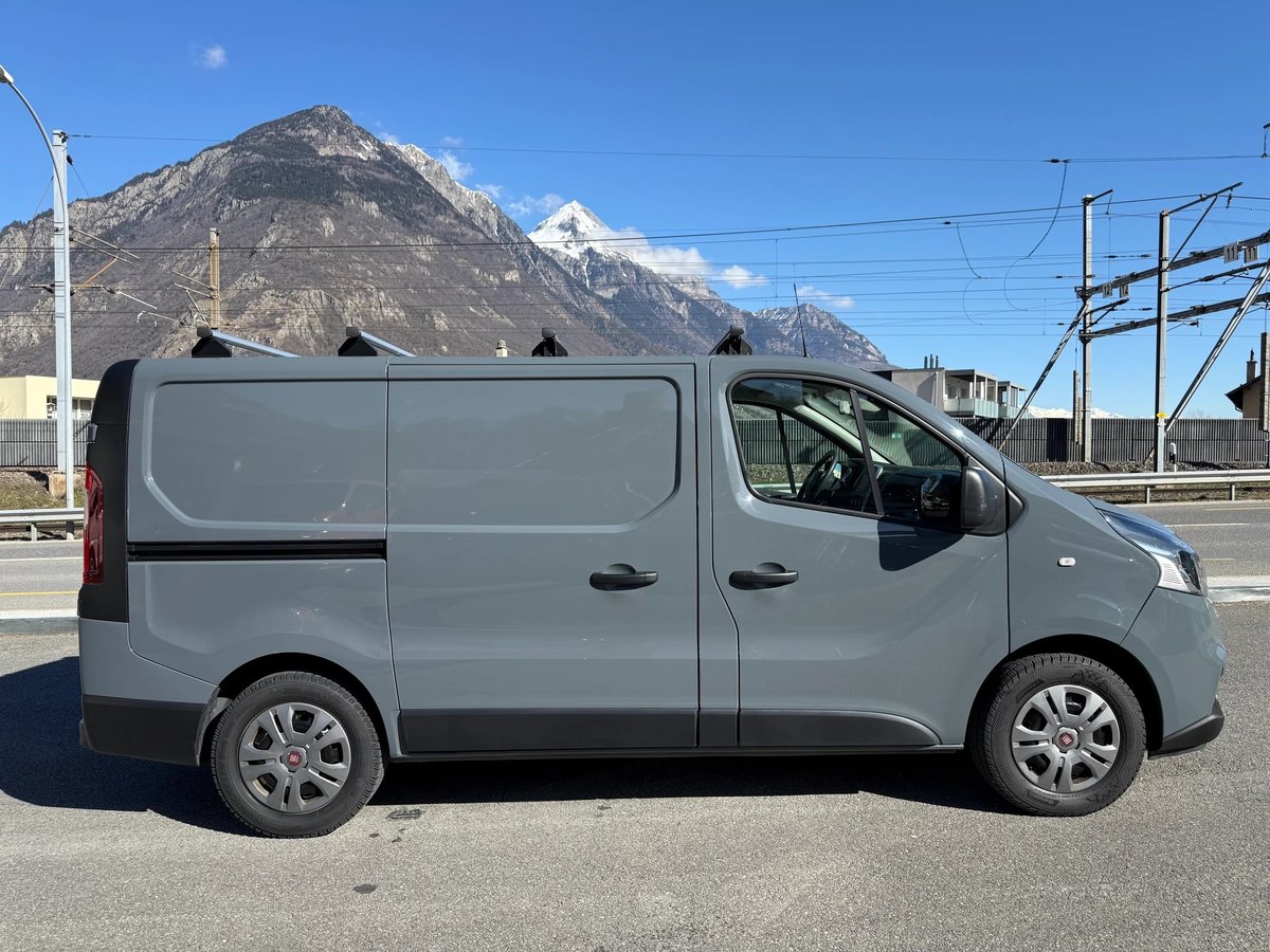 RENAULT Trafic 2.0 L2H1, Diesel, Second hand / Used, Automatic - 5