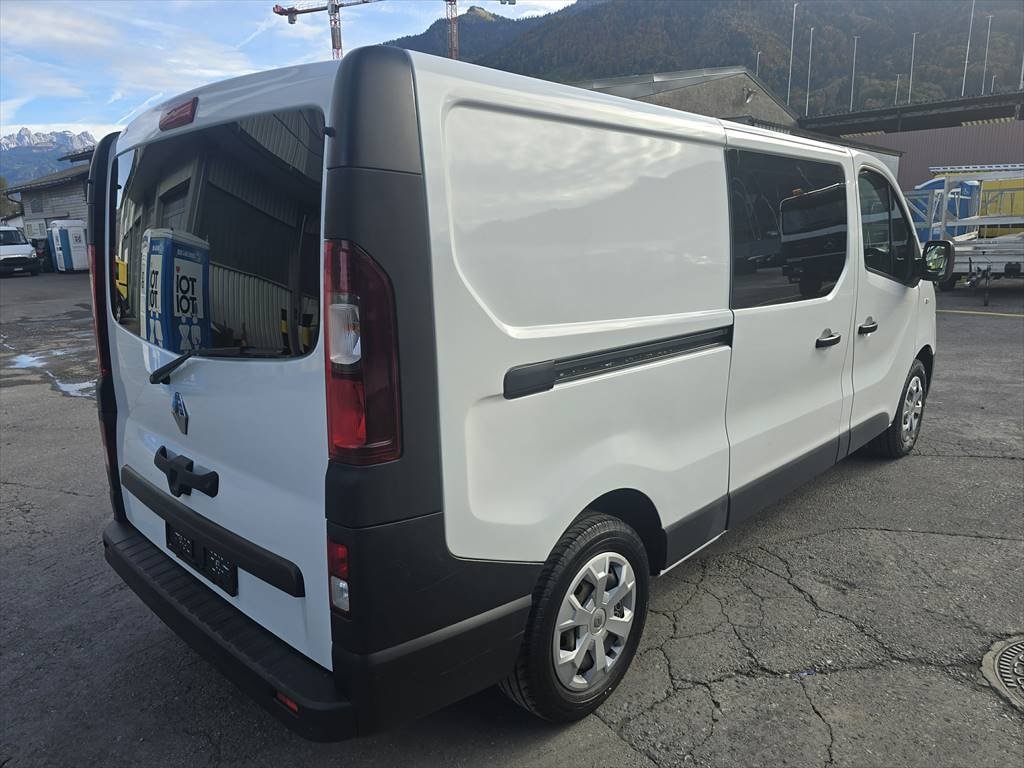 RENAULT Trafic 2.0 dCi145, Second hand / Used, Manual - 5