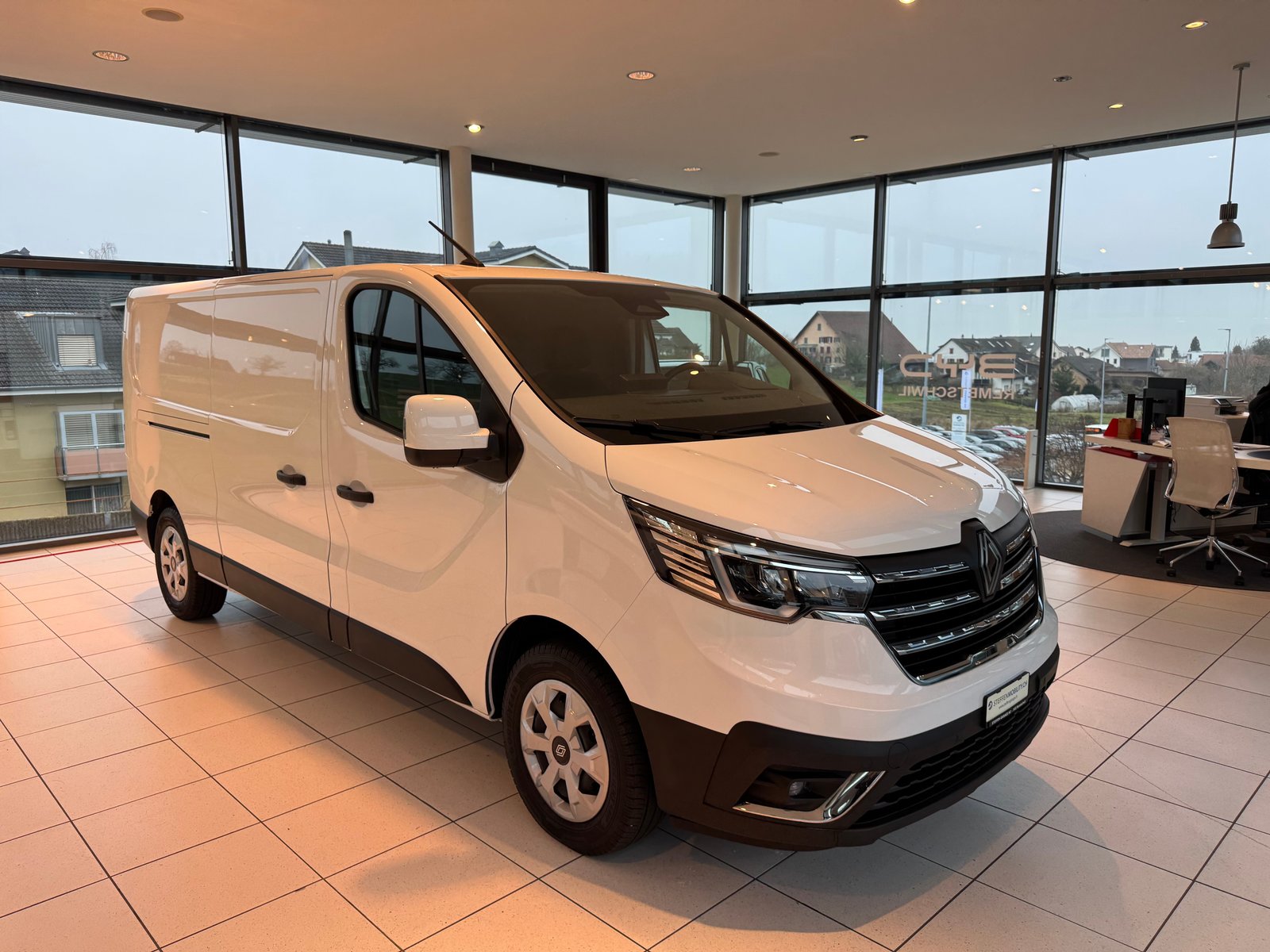 RENAULT Trafic 150 2.0 Adv.L2A NORDIC LINE, Diesel, Second hand / Used, Automatic - 6