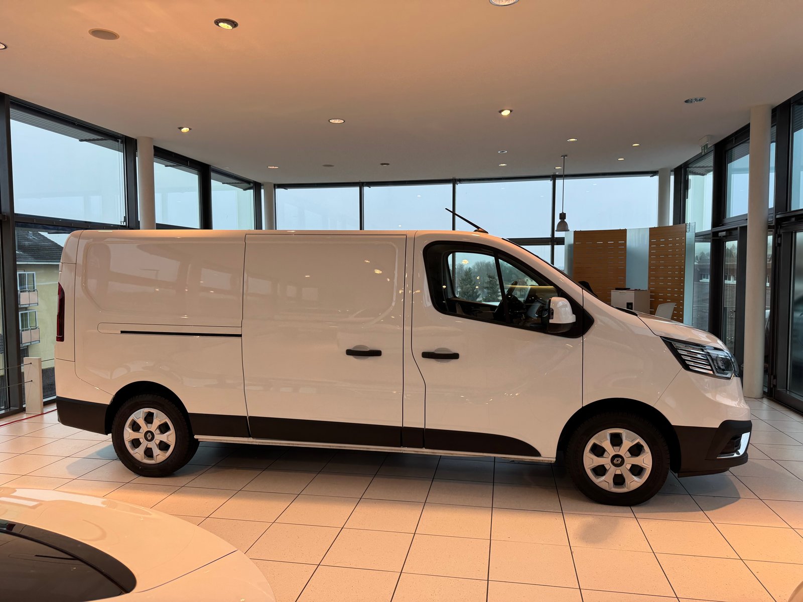 RENAULT Trafic 150 2.0 Adv.L2A NORDIC LINE, Diesel, Second hand / Used, Automatic - 7