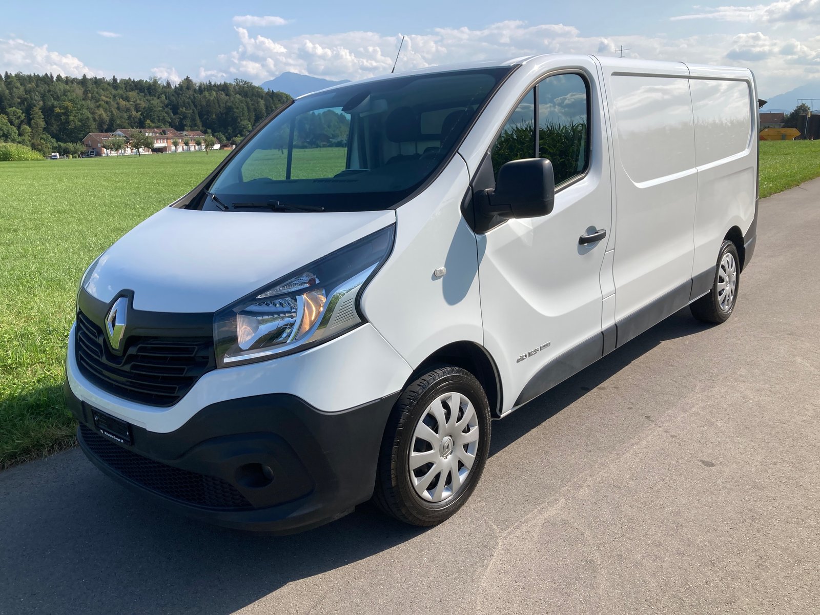 RENAULT Trafic 1.6 ENERGY TwinT. dCi125 2.9t Business L2H1, Diesel, Occasion / Gebraucht, Handschaltung