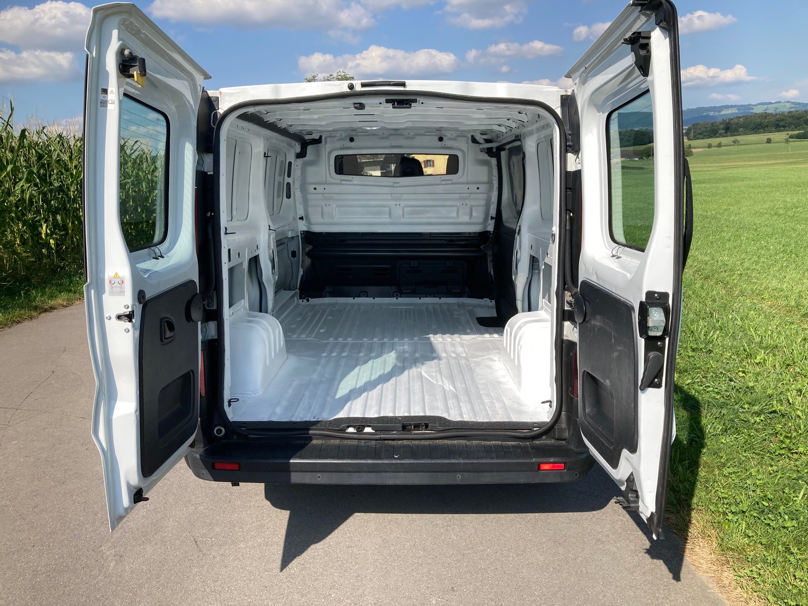 RENAULT Trafic 1.6 ENERGY TwinT. dCi125 2.9t Business L2H1, Diesel, Occasion / Gebraucht, Handschaltung - 6