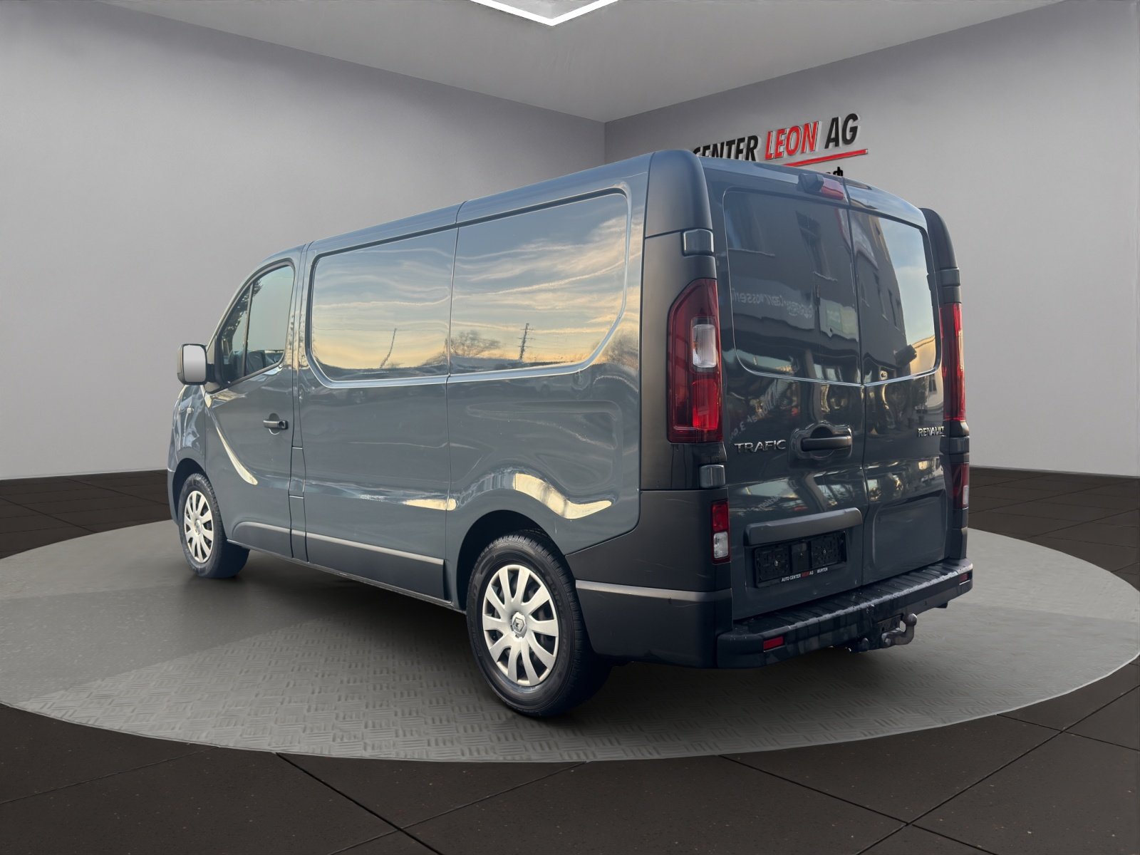 RENAULT Trafic 2.0 ENERGY dCi145 3.0t Business L1H1 A, Diesel, Occasion / Utilisé, Automatique - 4