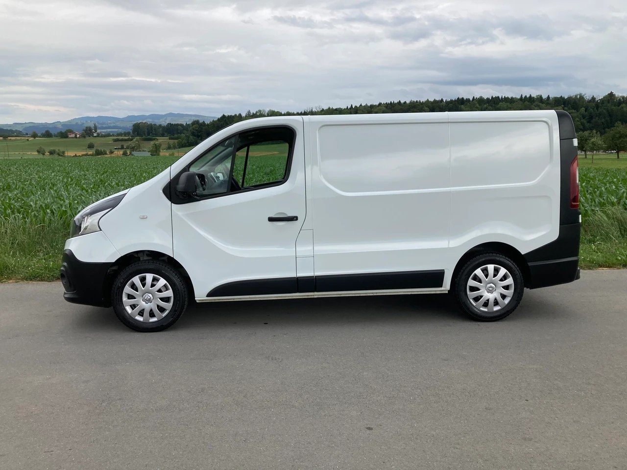 RENAULT Trafic 1.6 dCi 120 2.9t Business L1H1 Nutzlast 1160, Diesel, Second hand / Used, Manual - 6