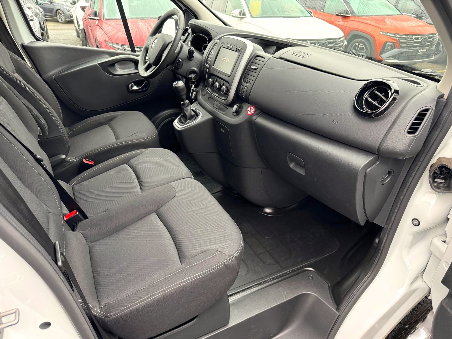 RENAULT Trafic Ene dCi120 2.0 Bus L2H1 *1550 KG Nutzlast*, Diesel, Occasion / Utilisé, Manuelle - 6