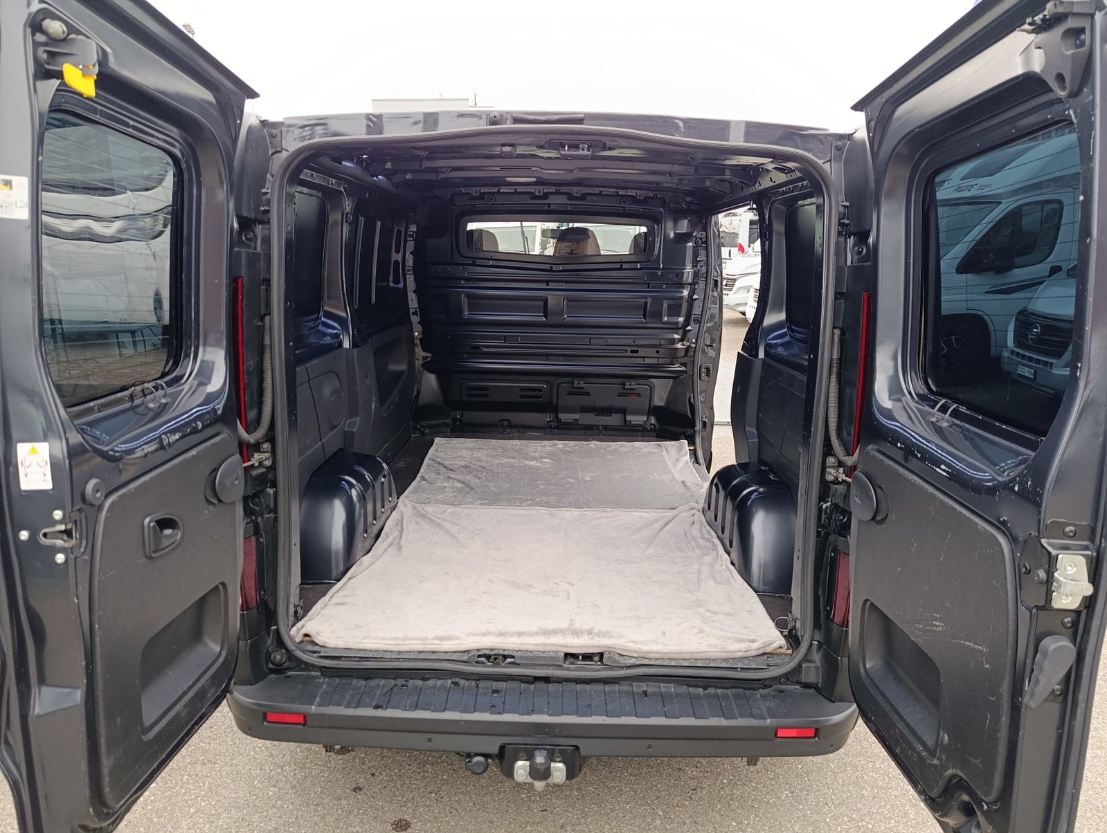 RENAULT Trafic dCi145, Diesel, Occasion / Utilisé, Manuelle - 4