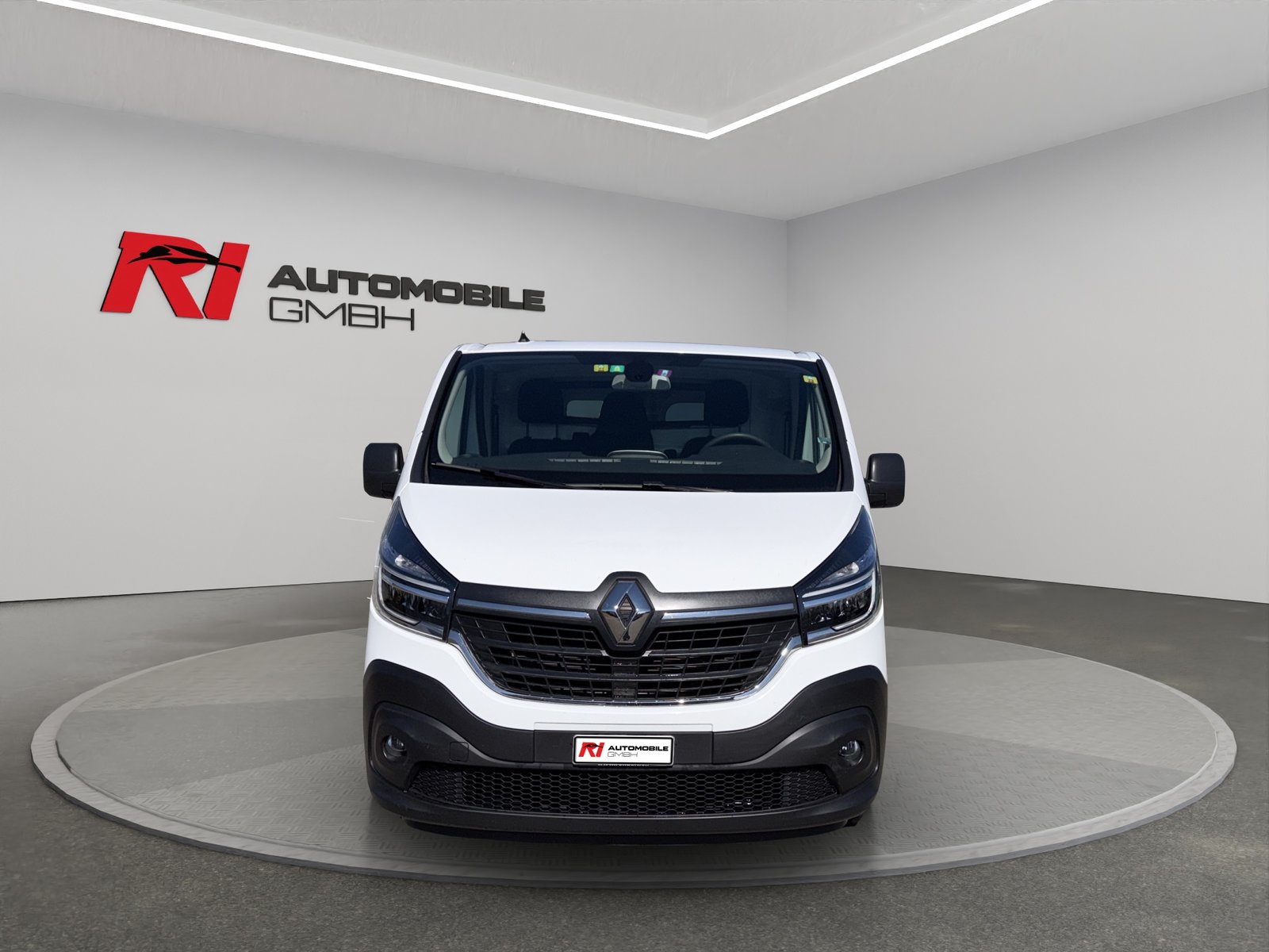 RENAULT Trafic 2.0 Energy dCi 120 3.0t Business L1H1, Diesel, Second hand / Used, Manual - 2