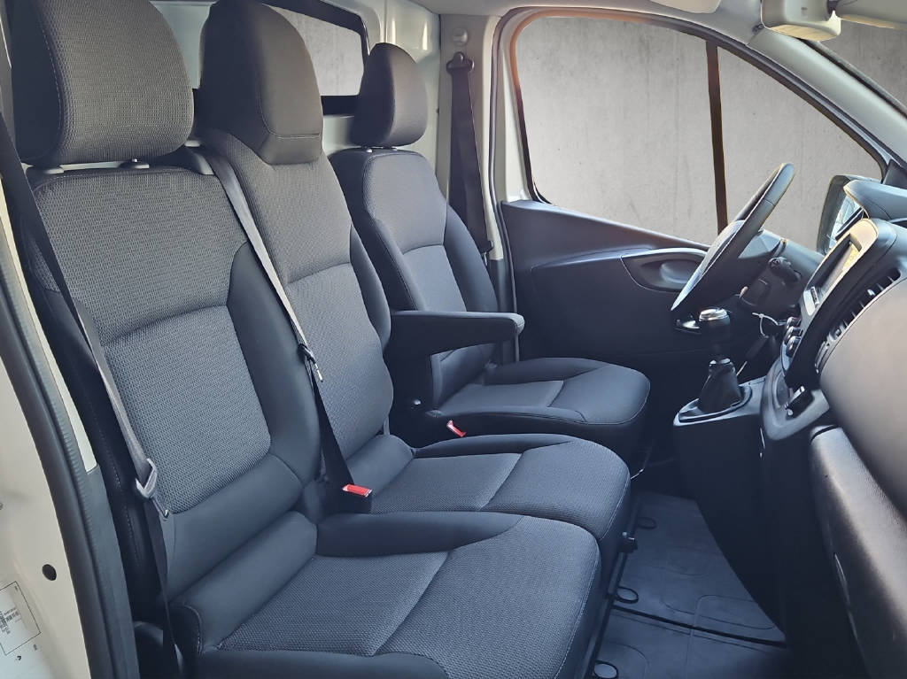 RENAULT Trafic Kaw. 3.0 t L1 H1 2.0 dCi 120 Business, Diesel, Second hand / Used, Manual - 6