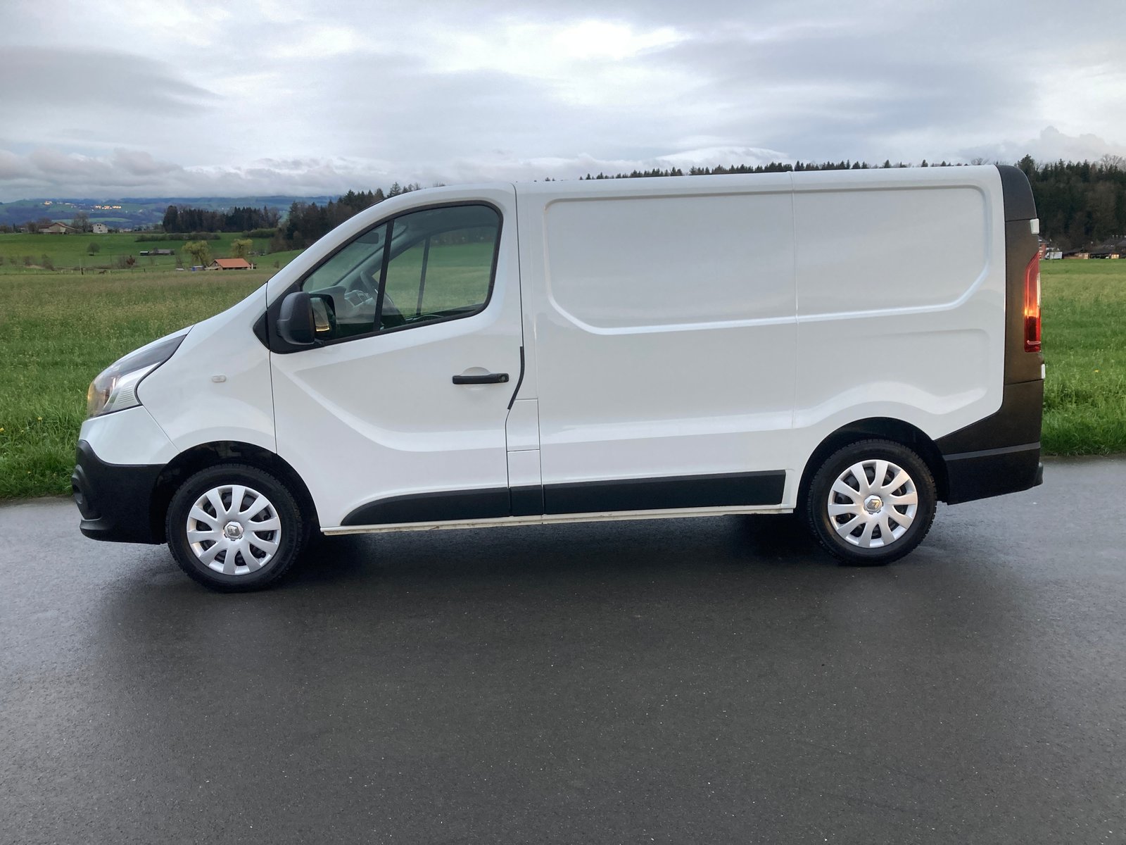 RENAULT Trafic 1.6 ENERGY TwinT. dCi125 2.9t Busin. L1H1 **K, Diesel, Second hand / Used, Manual - 5