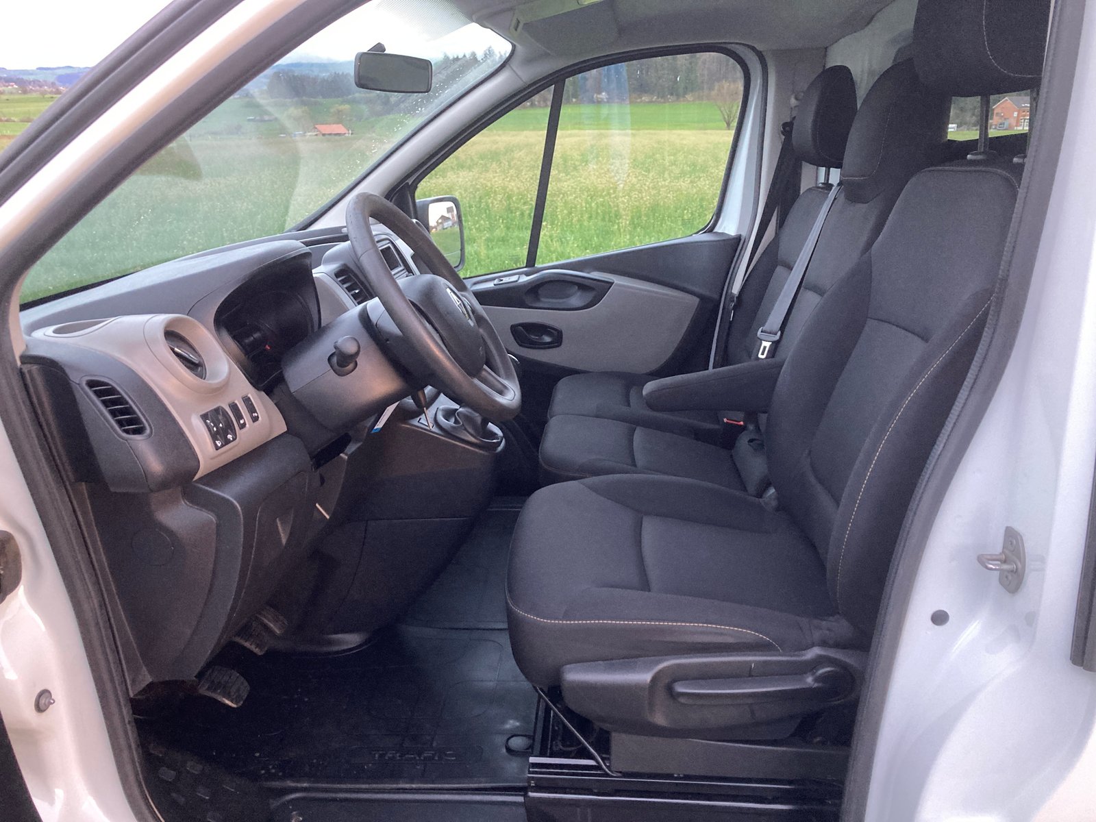RENAULT Trafic 1.6 ENERGY TwinT. dCi125 2.9t Busin. L1H1 **K, Diesel, Second hand / Used, Manual - 6
