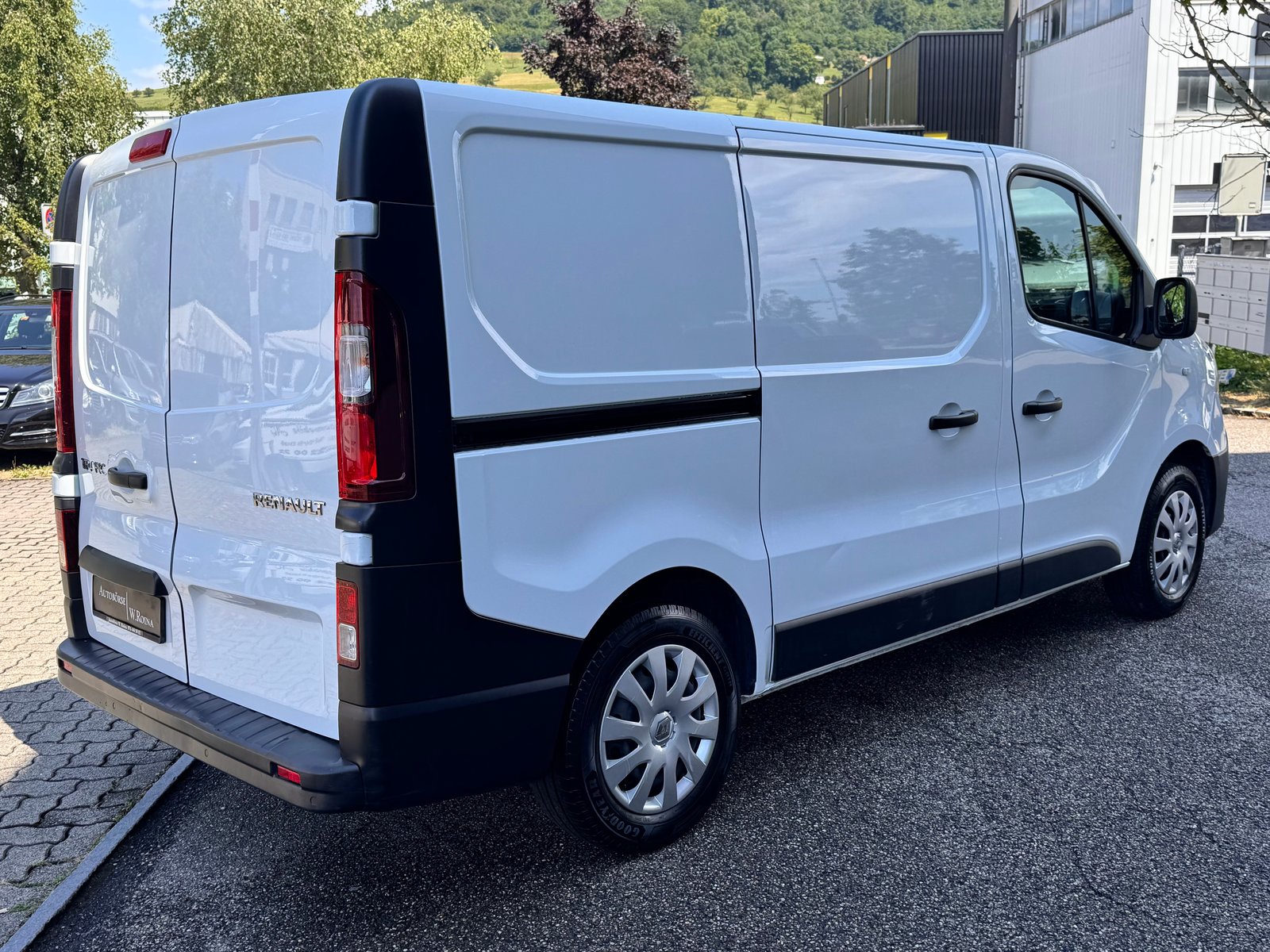 RENAULT Trafic 2.0 Energy dCi 120 3.0t Business L1H1, Diesel, Occasion / Gebraucht, Handschaltung - 3