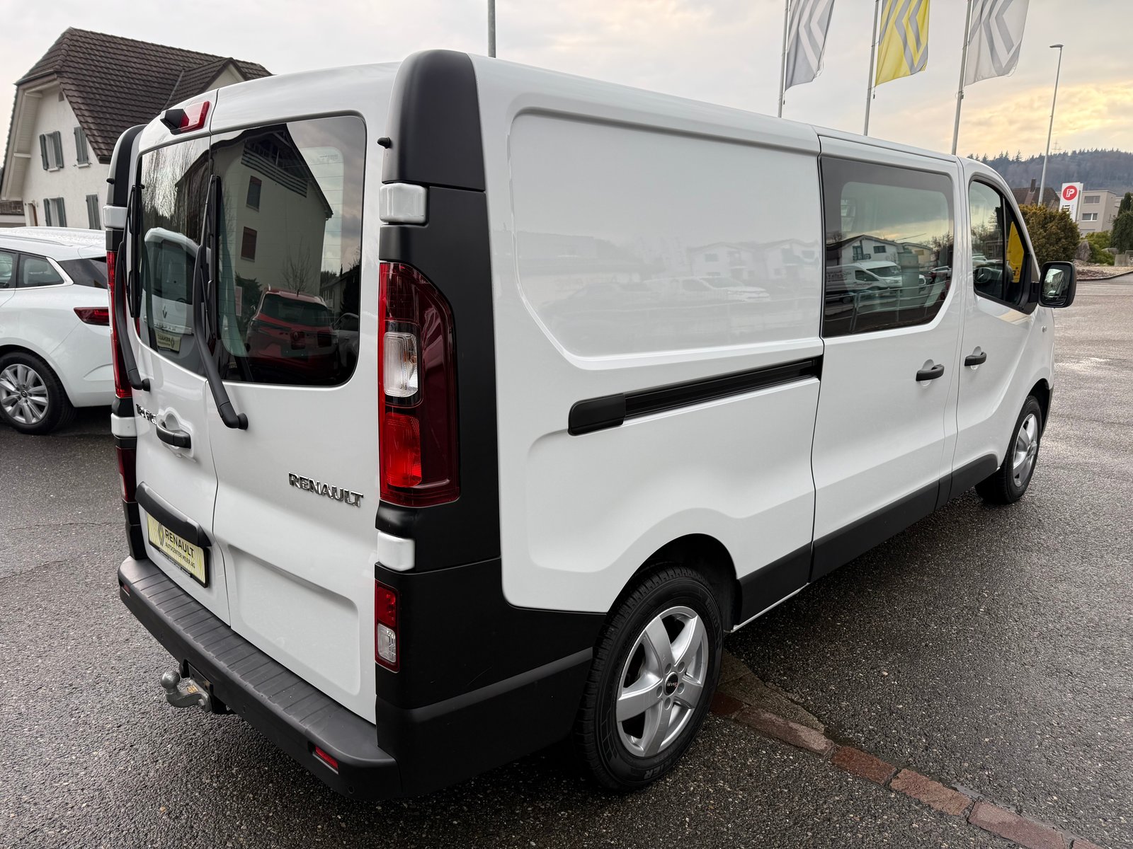 RENAULT Trafic 2.0 Energy dCi 120 3.0t Business L2H1, Diesel, Second hand / Used, Manual - 6