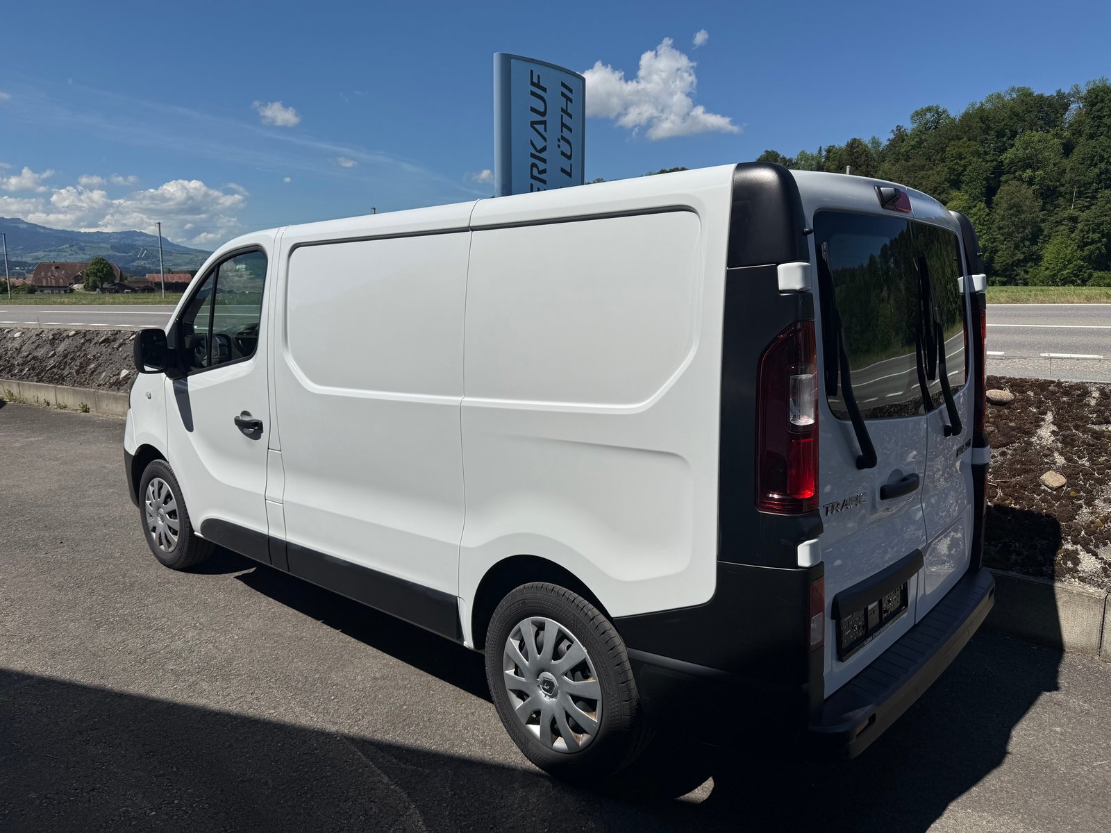 RENAULT Trafic 2.0 dCi 120 3.0t Business L1 H1, Diesel, Occasion / Gebraucht, Handschaltung - 2