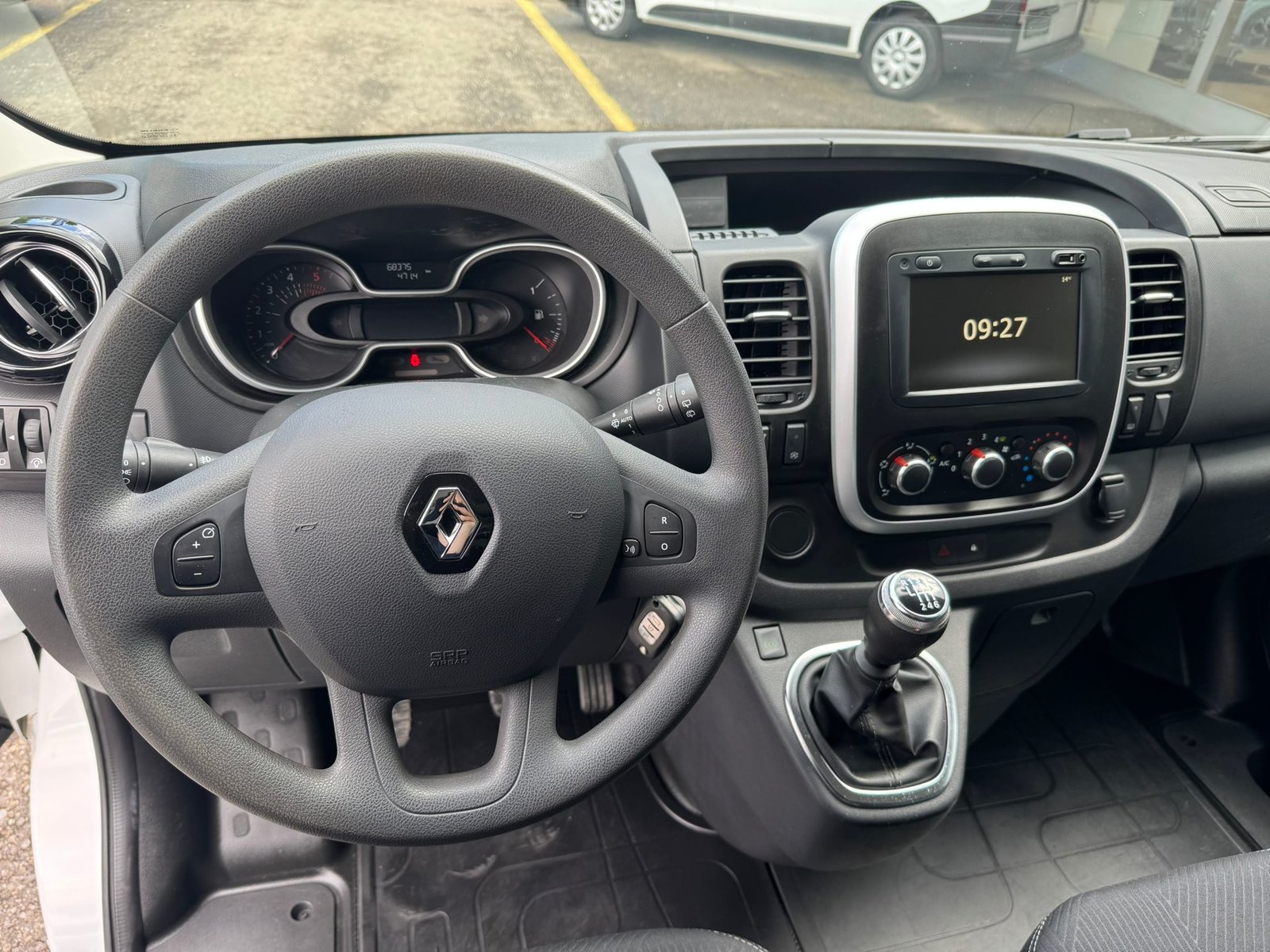 RENAULT Trafic 2.0 dCi 120 3.0t Business L1H1, Diesel, Second hand / Used, Manual - 3
