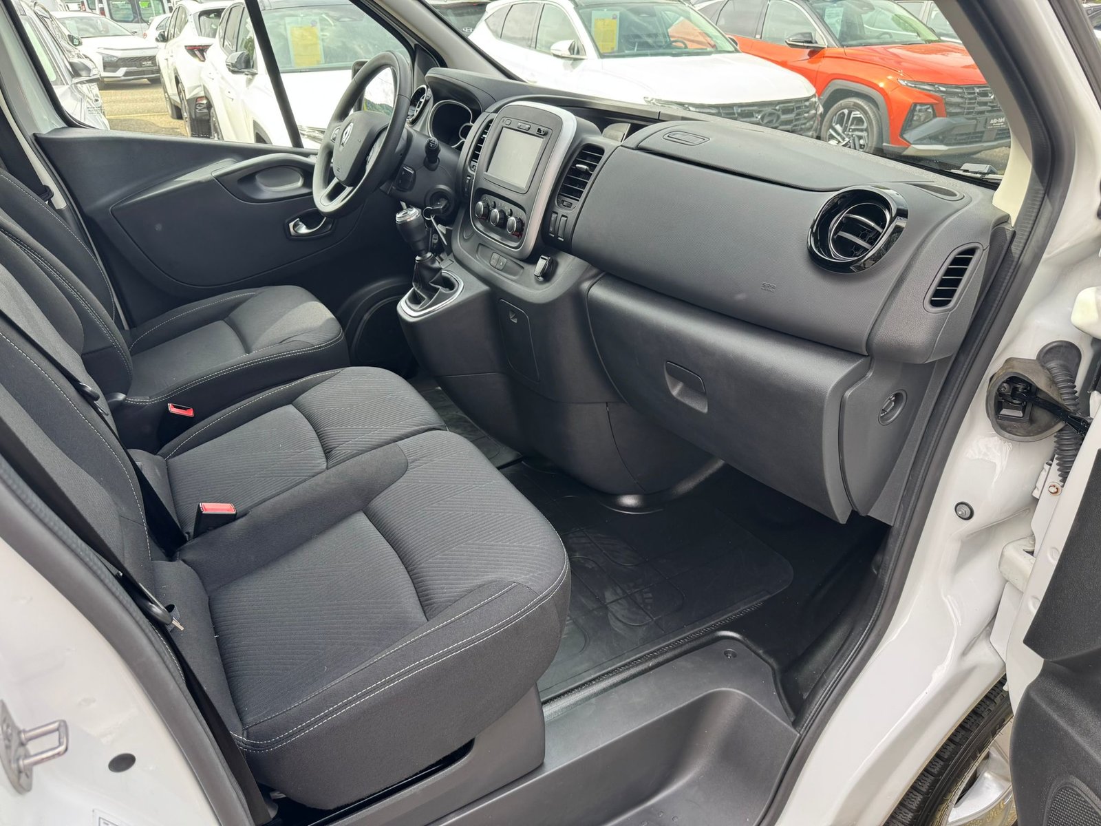 RENAULT Trafic Ene dCi120 2.0 Bus L1H1 Erhöhte Nutzlast 160, Diesel, Occasion / Utilisé, Manuelle - 5
