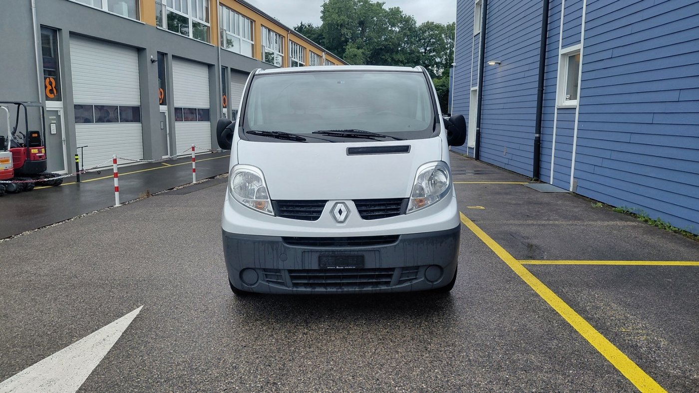 RENAULT Trafic 2.0 dCi 115 2.9t L1H1
