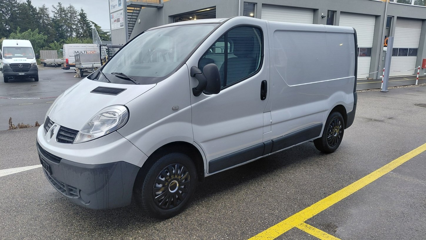 RENAULT Trafic 2.0 dCi 115 2.9t L1H1, Diesel, Occasion / Gebraucht, Handschaltung - 2