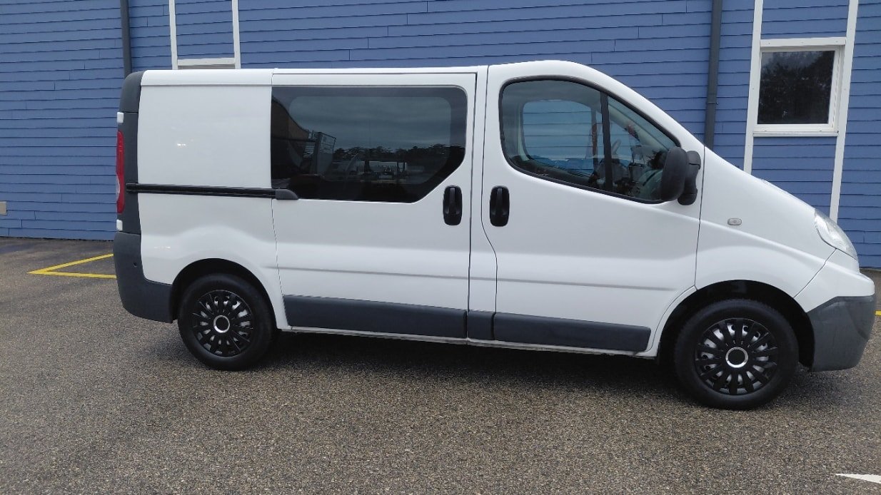 RENAULT Trafic 2.0 dCi 115 2.9t L1H1, Diesel, Occasion / Gebraucht, Handschaltung - 4