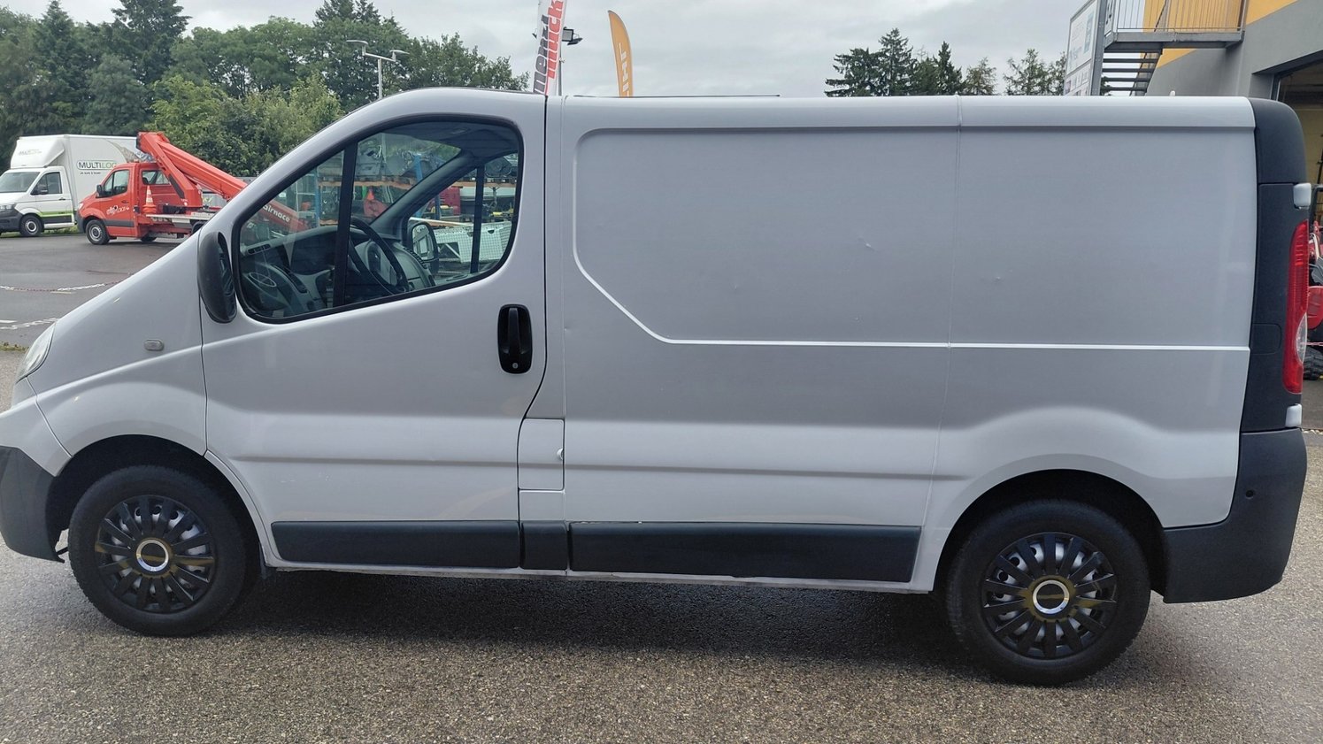 RENAULT Trafic 2.0 dCi 115 2.9t L1H1, Diesel, Occasion / Gebraucht, Handschaltung - 5