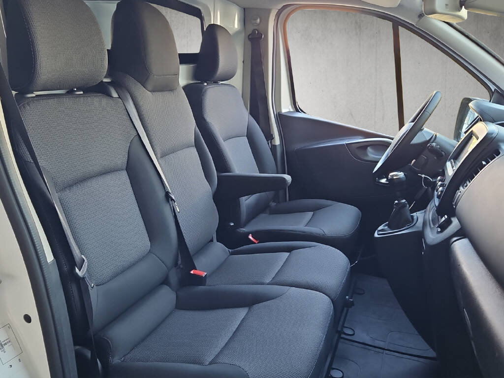 RENAULT Trafic Kaw. 3.0 t L1 H1 2.0 dCi 120 Business, Diesel, Occasion / Gebraucht, Handschaltung - 6