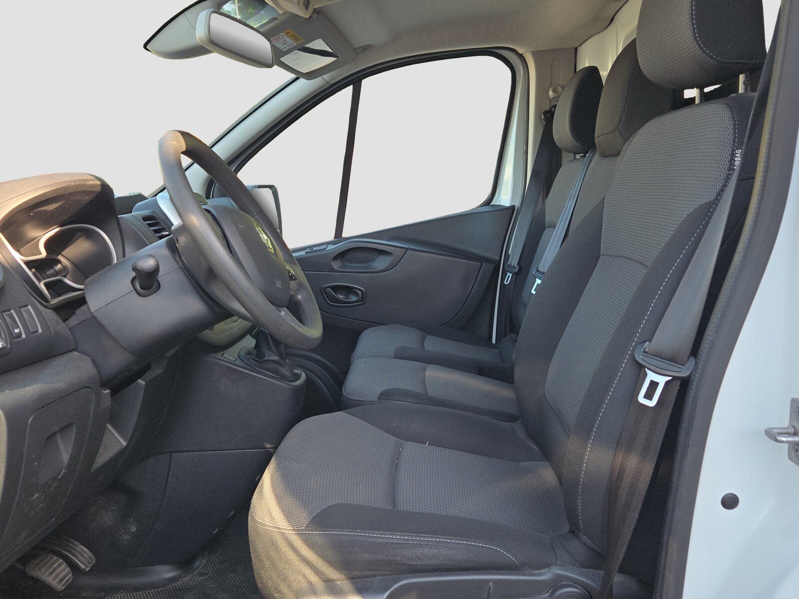 RENAULT Trafic 2.0 ENERGY dCi170 3.0t Business L2H1, Diesel, Occasion / Gebraucht, Handschaltung - 6