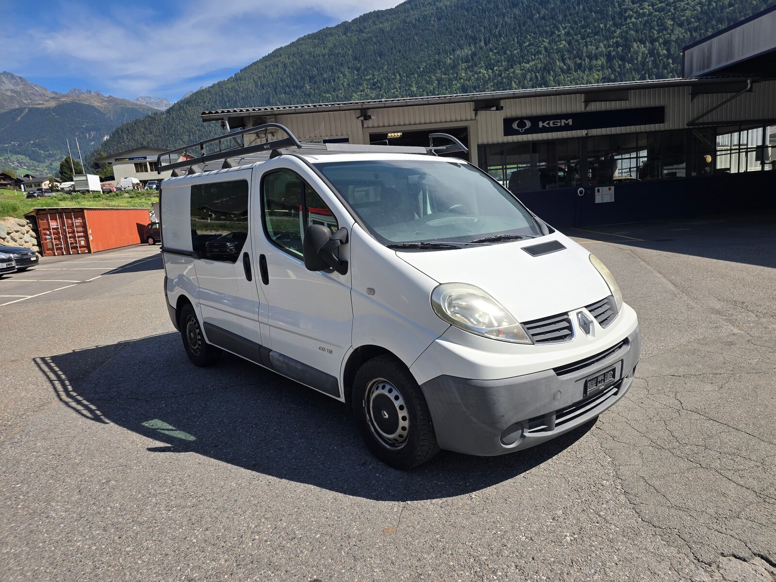 RENAULT Trafic 2.0 dCi 115 2.9t L1H1
