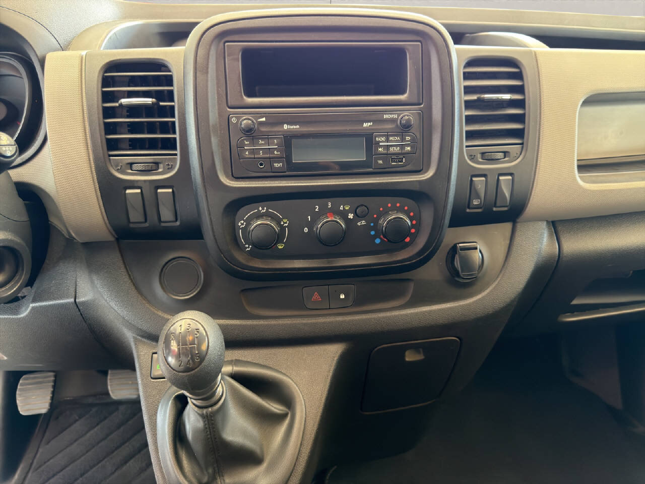RENAULT Trafic Kaw. 2.7 t L1 H1 1.6 dCi 95 Access, Diesel, Occasion / Gebraucht, Handschaltung - 7