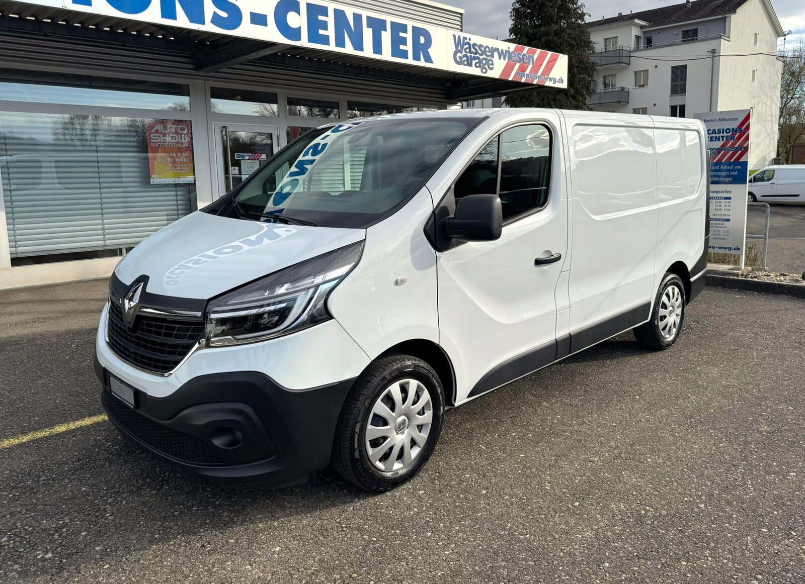RENAULT Trafic dCi120 2.0 Bus L1H1