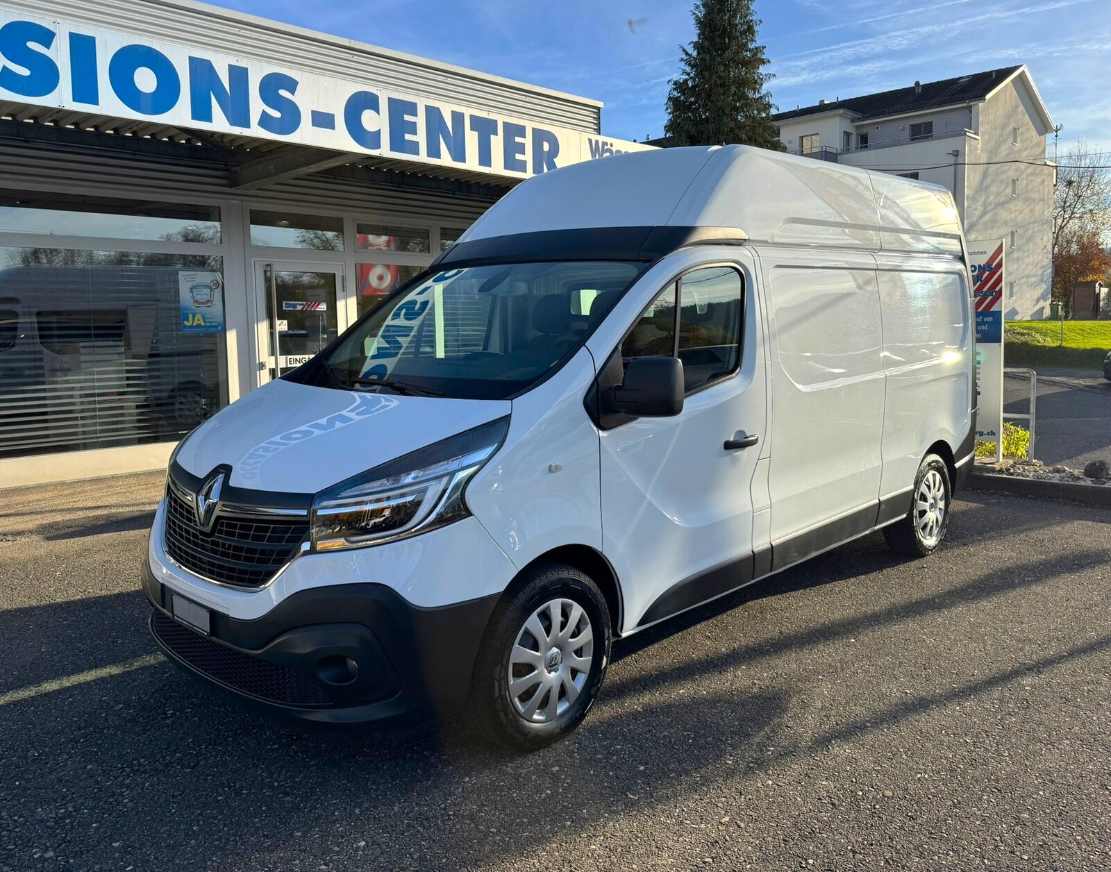 RENAULT Trafic 2.0 ENERGY dCi145 3.0t Business L2H2