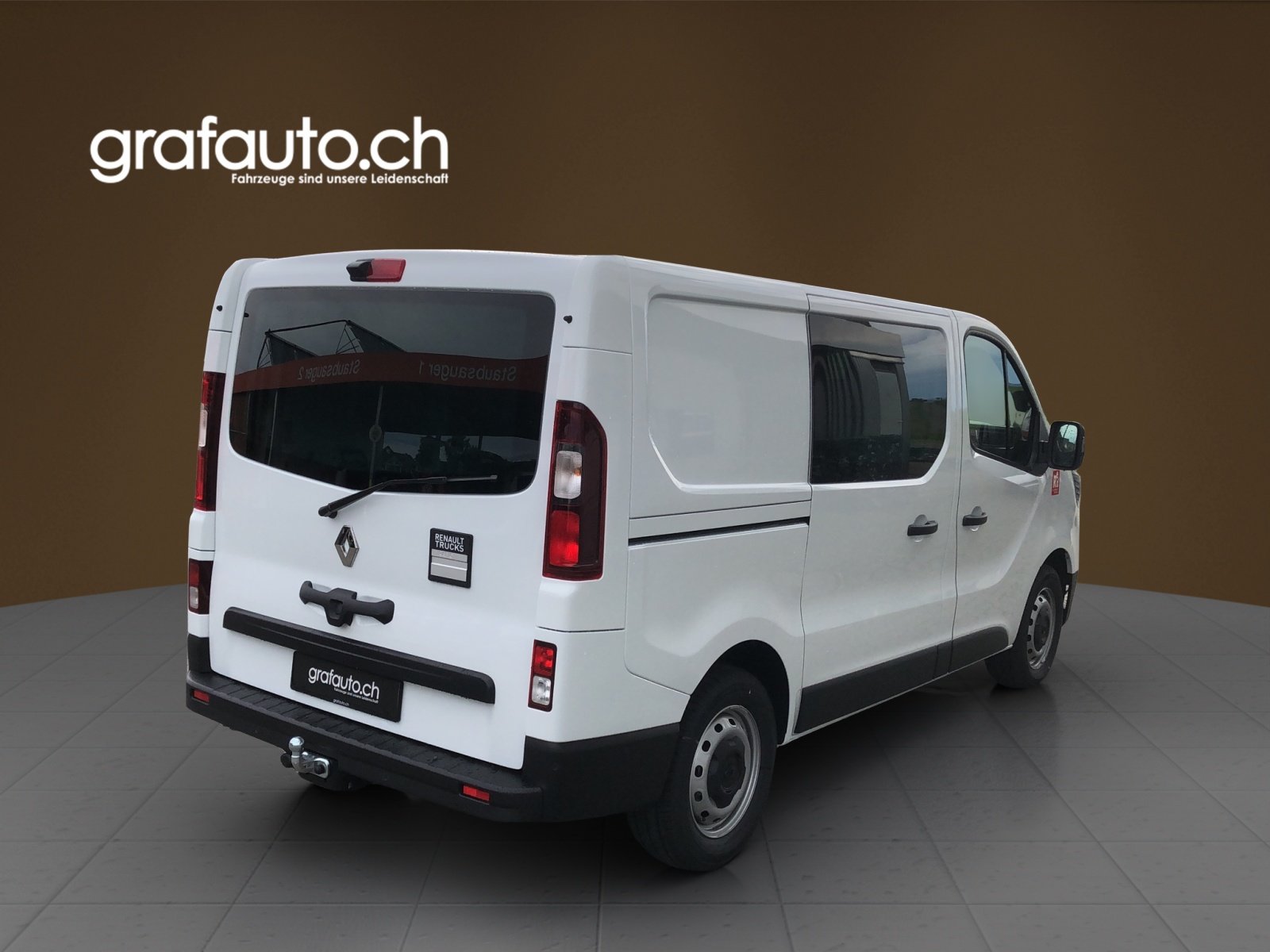 RENAULT Trafic Red VAN L1H1 2.0 dCi 150 EDC mit Heckklappe, Diesel, Vorführwagen, Automatik - 4