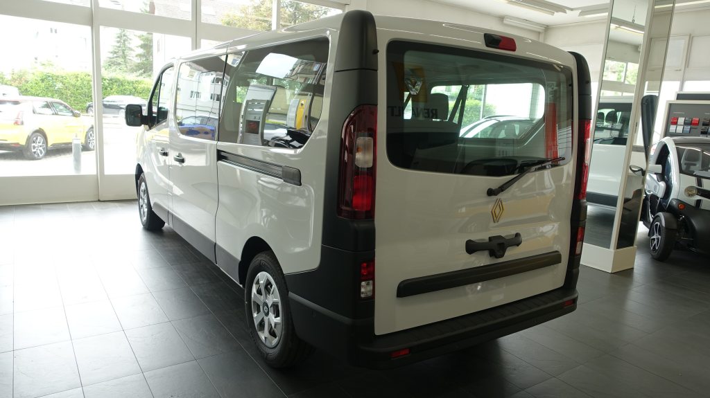 RENAULT Trafic 2.0 dCi Blue 150 evolution, Diesel, Auto nuove, Automatico - 2