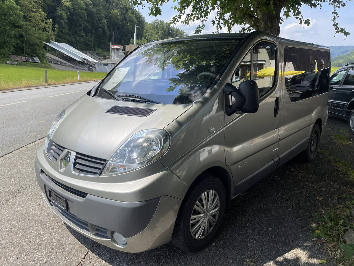 RENAULT Trafic Bus 2.7 t L1 H1 2.5 dCi 146 Generation