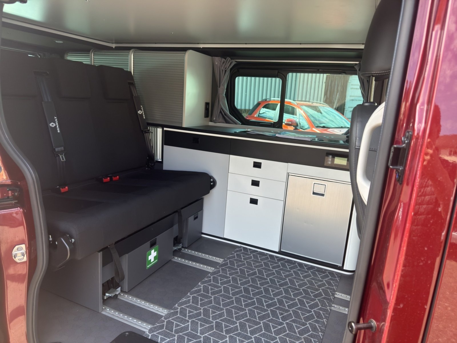 RENAULT Trafic Grand Spacenomad 2.0 dCi Blue 170 iconic, Diesel, Second hand / Used, Automatic - 5