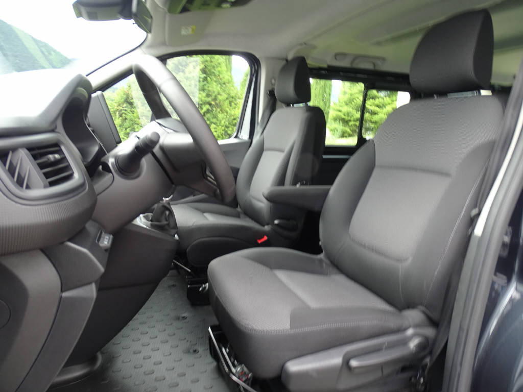 RENAULT Trafic Grand Passenger 2.0 dCi 8 places, Diesel, Occasion / Utilisé, Automatique - 3