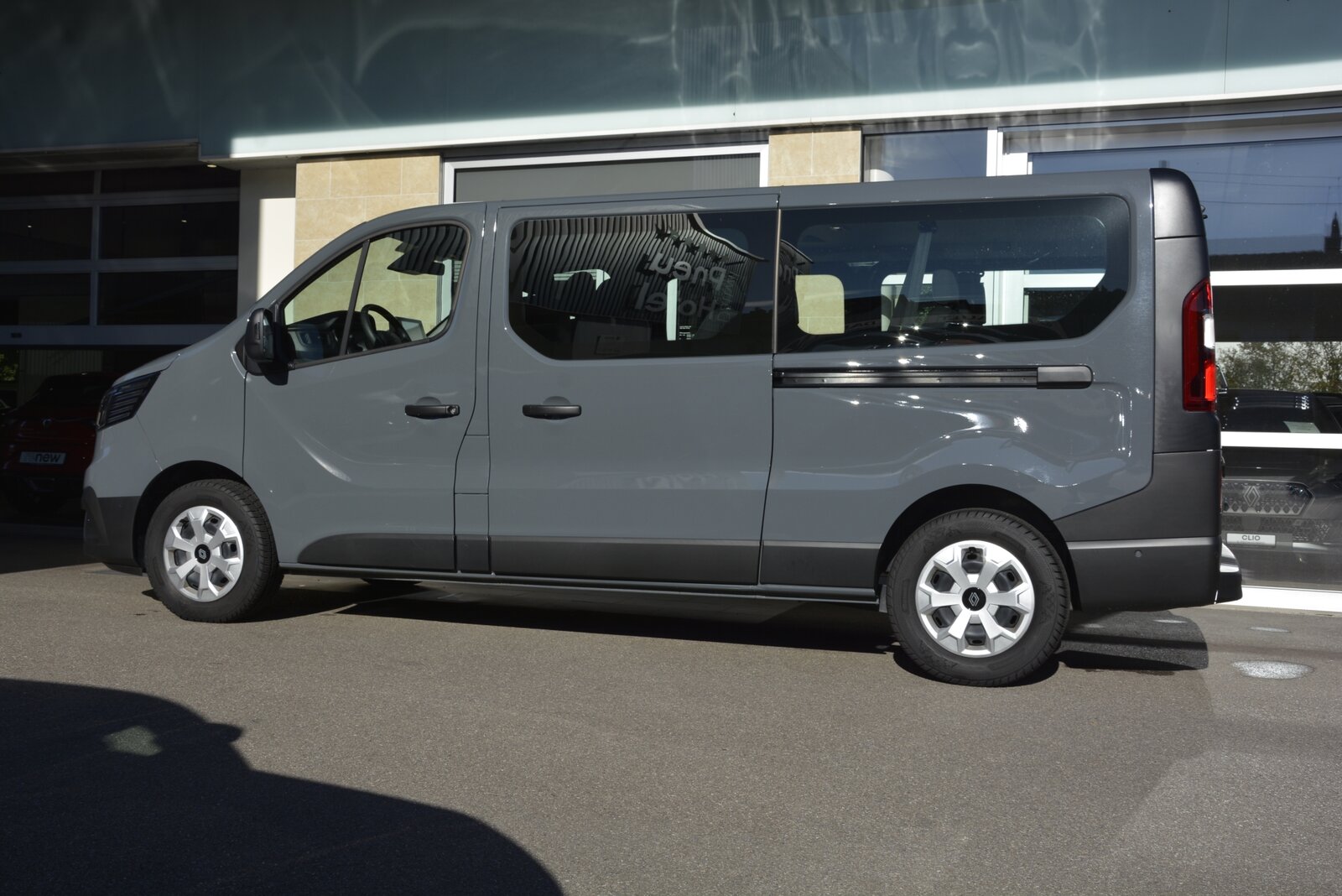 RENAULT Trafic Grand Passenger 2.0 dCi Blue 150 evolution, Diesel, Second hand / Used, Automatic - 3