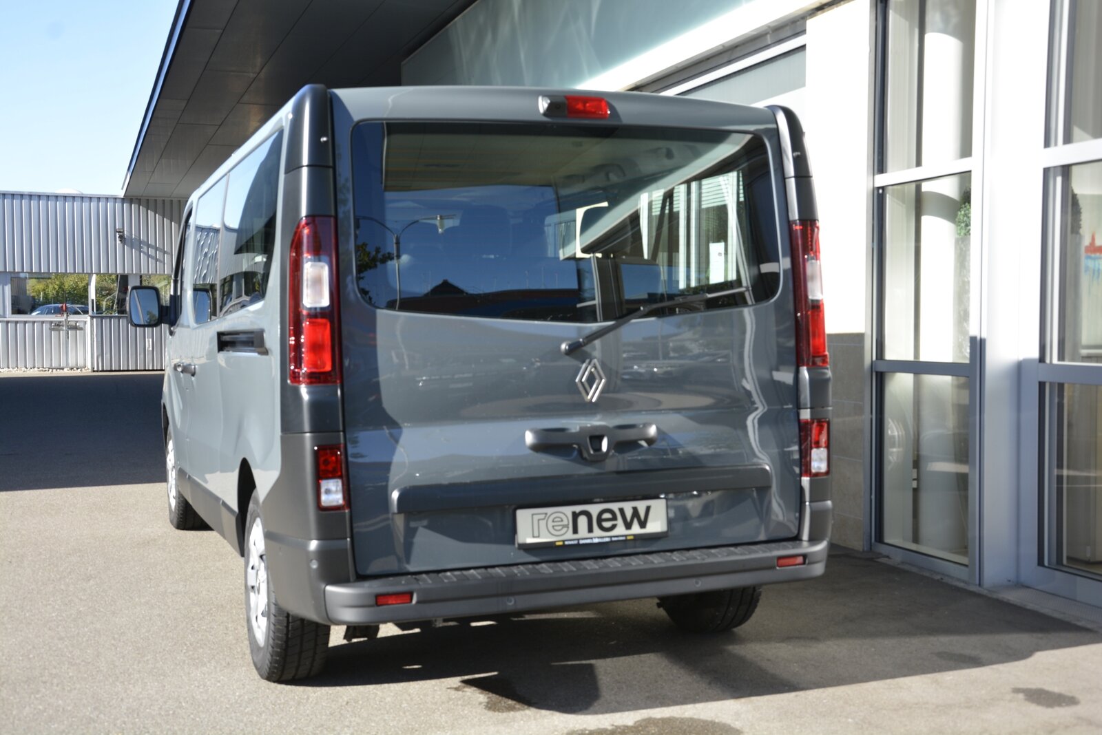 RENAULT Trafic Grand Passenger 2.0 dCi Blue 150 evolution, Diesel, Second hand / Used, Automatic - 5