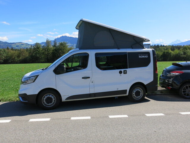 RENAULT Trafic Spacenomad 2.0 dCi Blue 170 iconic