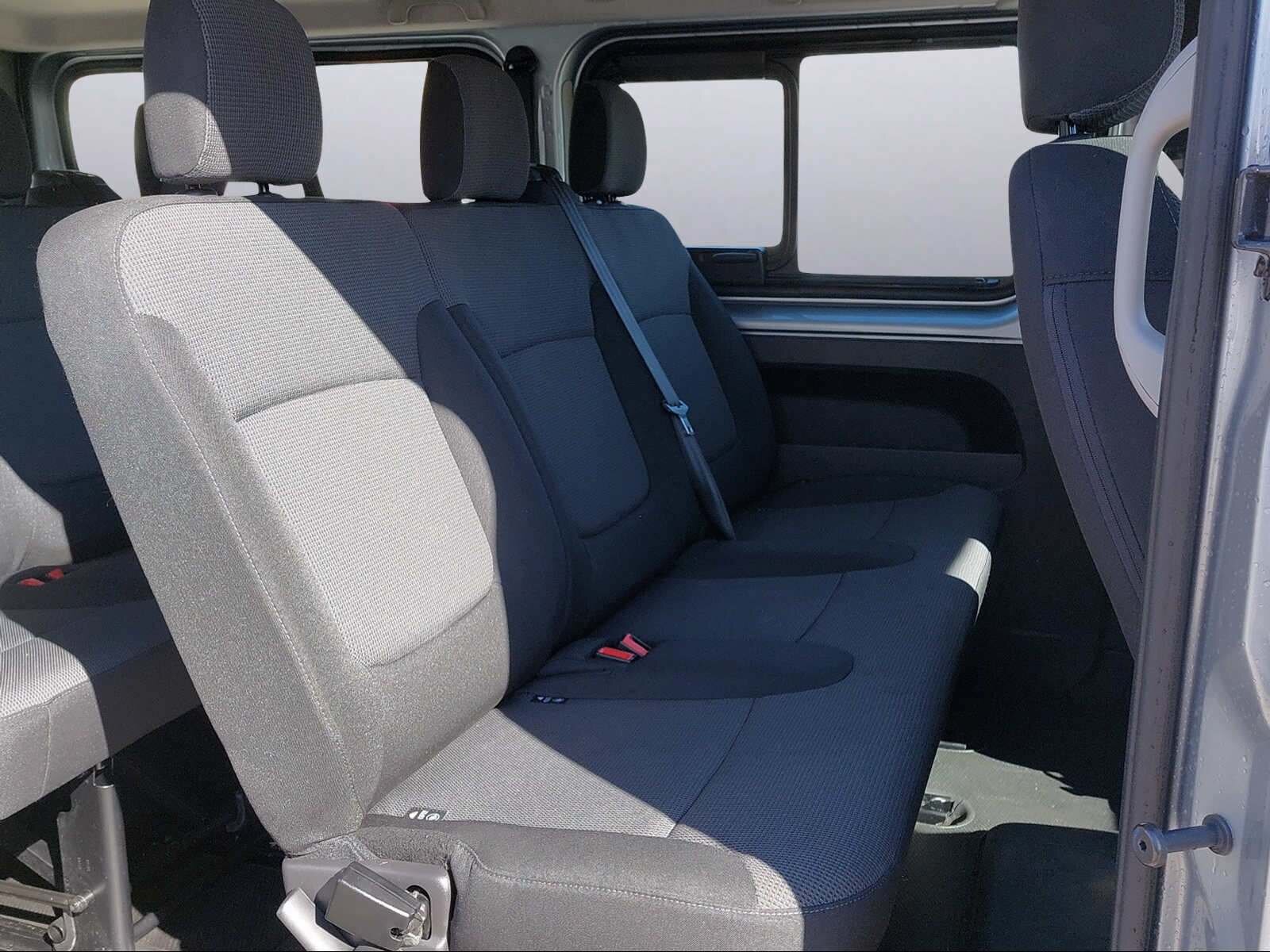 RENAULT Trafic Grand Passenger 2.0 dCi Blue 150 evolution, Diesel, Occasion / Utilisé, Automatique - 7