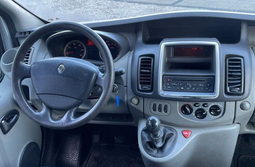 RENAULT Trafic 2.5 dCi 146 Auth., Diesel, Occasioni / Usate, Manuale - 4