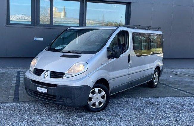 RENAULT Trafic 2.5 dCi 146 Auth.
