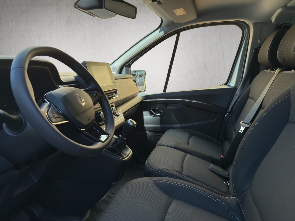 RENAULT Trafic Blue dCi 150 Passenger Grand Techno, Diesel, Ex-demonstrator, Manual - 4