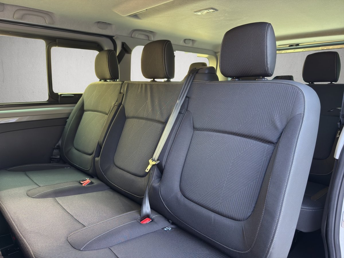 RENAULT Trafic Blue dCi 150 Passenger Grand Techno, Diesel, Ex-demonstrator, Manual - 6