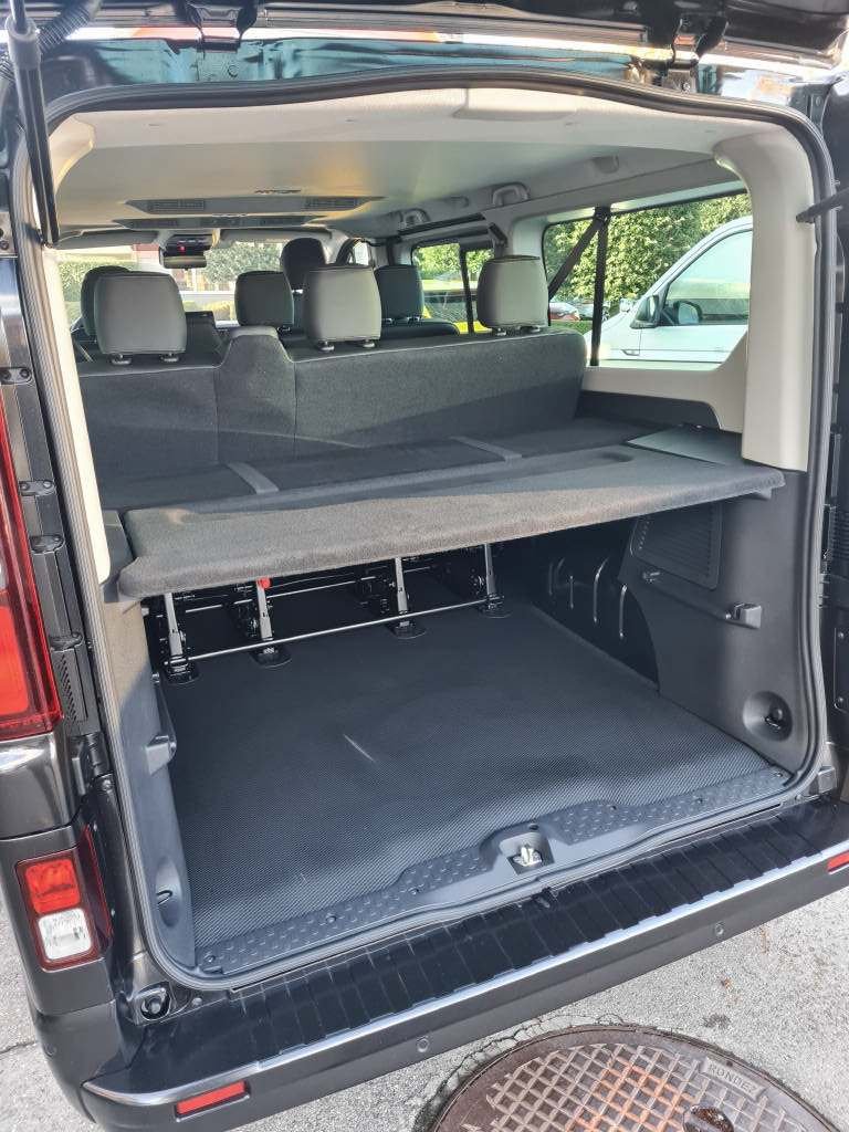 RENAULT Trafic Grand Passenger Techno Blue dCi 150, Diesel, Ex-demonstrator, Manual - 5