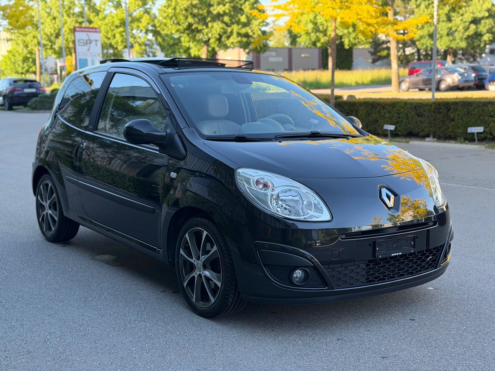 RENAULT Twingo 1.2 16V Initiale Quickshift, Essence, Occasion / Utilisé, Automatique - 4