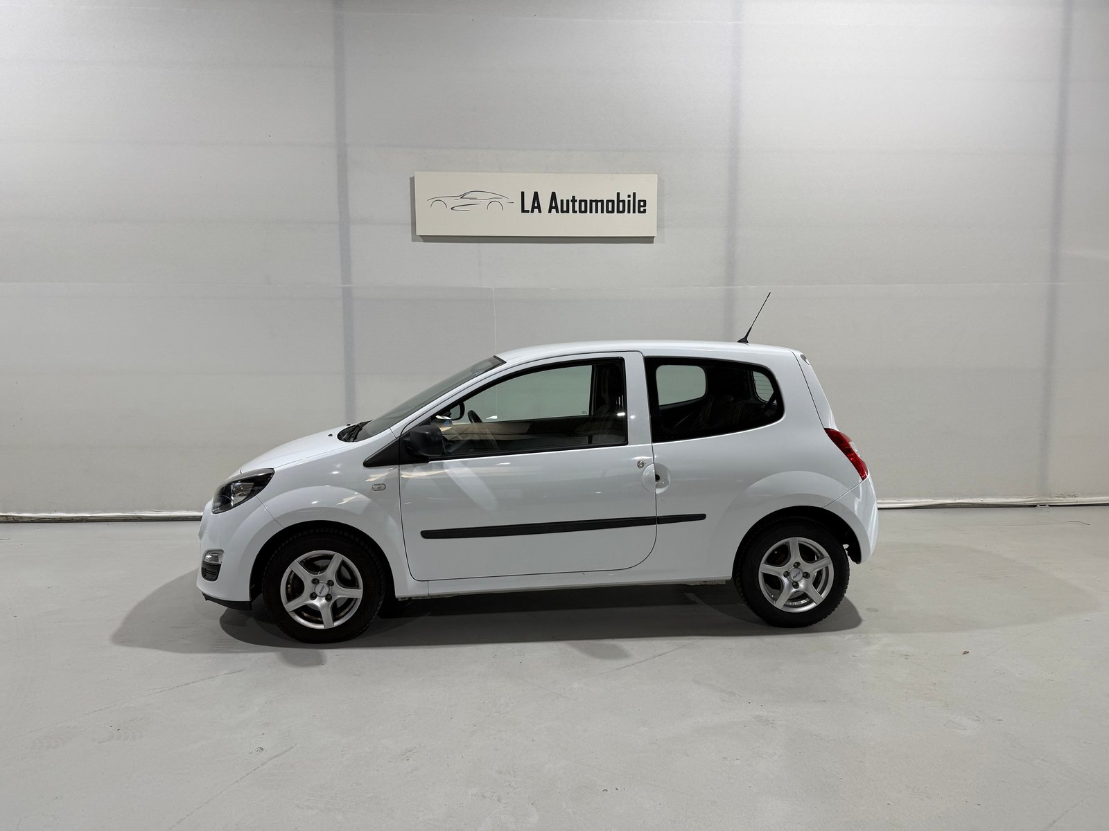 RENAULT Twingo 1.2 16V Expression, Petrol, Second hand / Used, Manual - 3