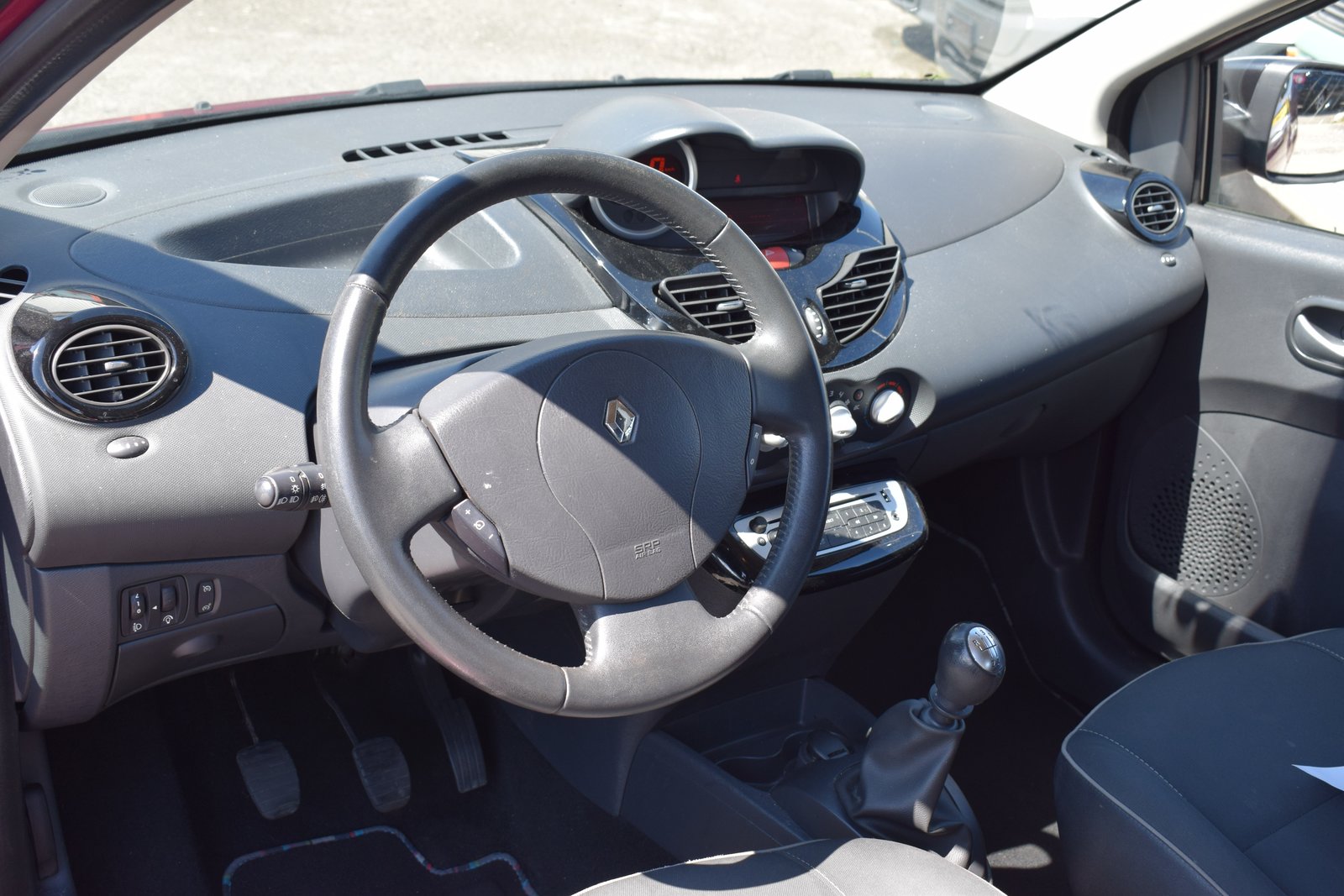 RENAULT Twingo 1.2 16V Night Day, Benzin, Occasion / Gebraucht, Handschaltung - 5