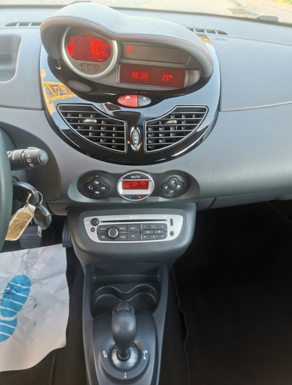RENAULT Twingo 1.2 16V Dynamique Quickshift, Benzin, Occasion / Gebraucht, Automatik - 7